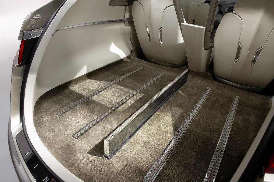  Lincoln MK9 Concept 2001 года  (фото 8 из 82)